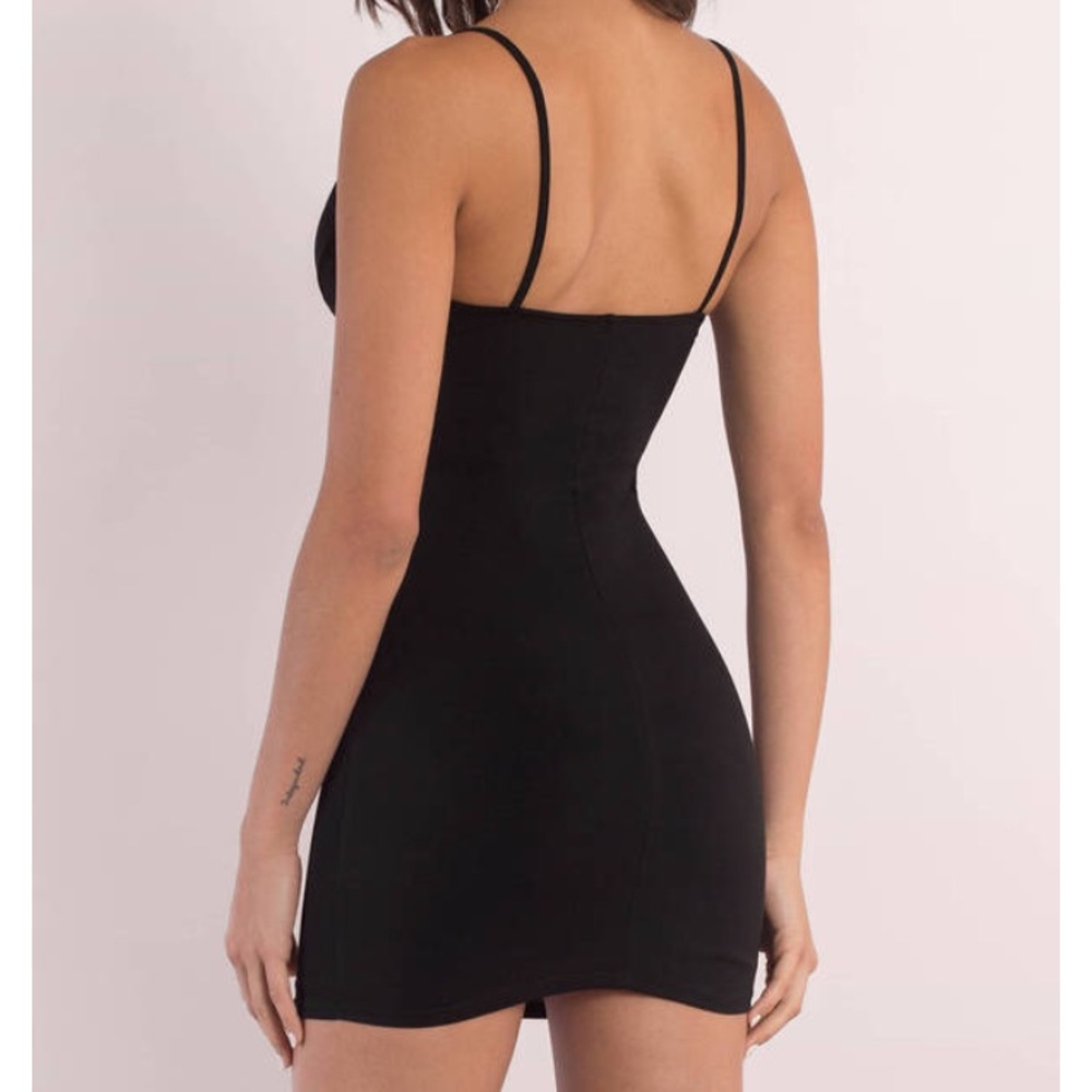 LBD - Picture 2 of 7